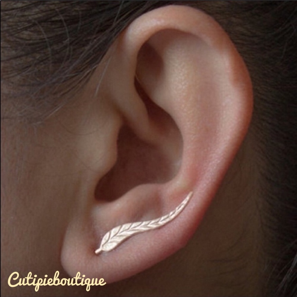 Leaf ear climber huge sale!!!